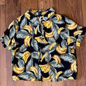 Banana button up crop